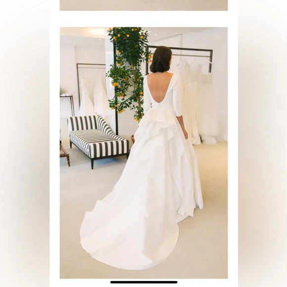 Carolina Herrera - Laurel Wedding Gown - Picture 1 of 10
